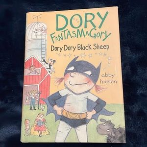 Hardcover Dory FantasMaGory Dory Dory Black Sheep by Abby Hanson